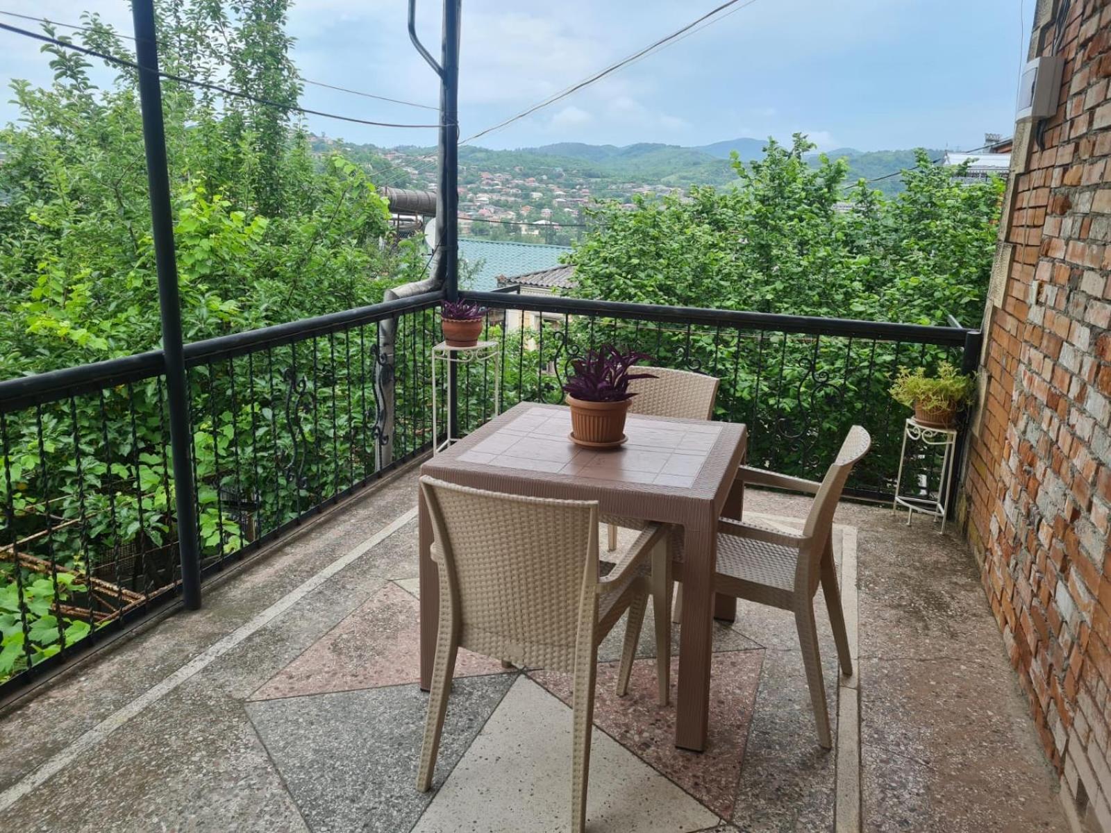 Camellia Hotel Kutaisi Luaran gambar